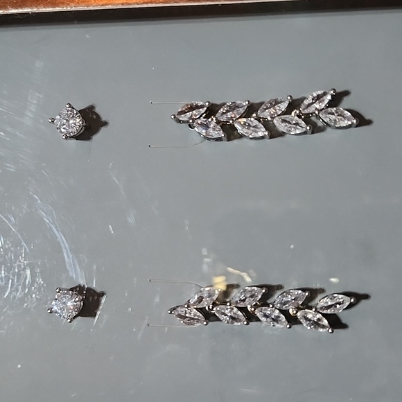 BELIEVE BY BRILLIANCE FINE SILVER PLATED CUBIC ZICONIA EARRINGS SIZE 7 R… - Picture 7 of 13